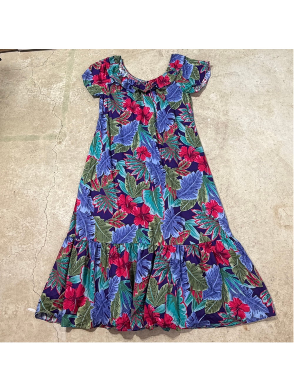Vintage Hilo Hattie Maxi Dress Womenโs Size 1X Purple Red Floral Hawaiian Tropic